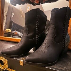 Dolce Vida Black Faux Leather cowgirl accent boots